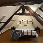 بيت للعطل La Bureliere- For Families, Groups And Couples