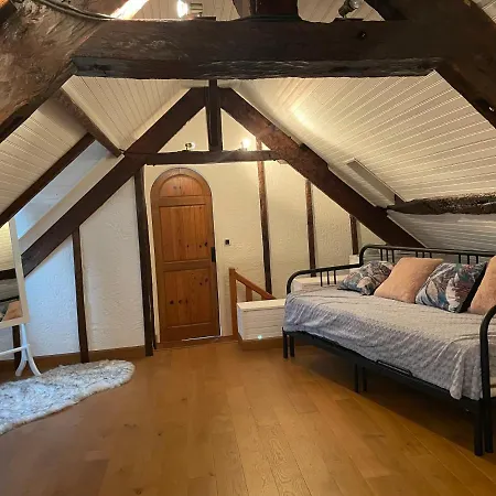 La Bureliere- For Families, Groups And Couples 度假居 Gorron