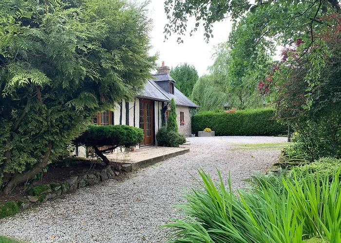 La Bureliere- For Families, Groups And Couples 펜션 Gorron