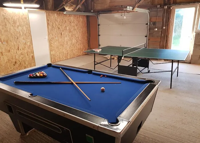 La Bureliere- For Families, Groups And Couples Gorron