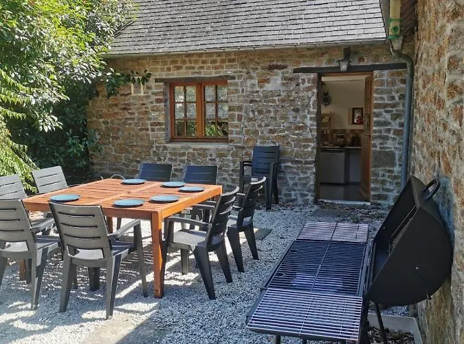 La Bureliere- For Families, Groups And Couples