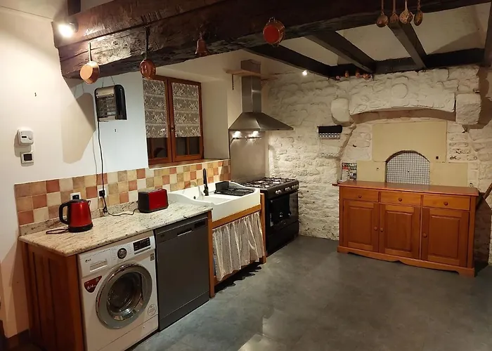 펜션 La Bureliere- For Families, Groups And Couples *